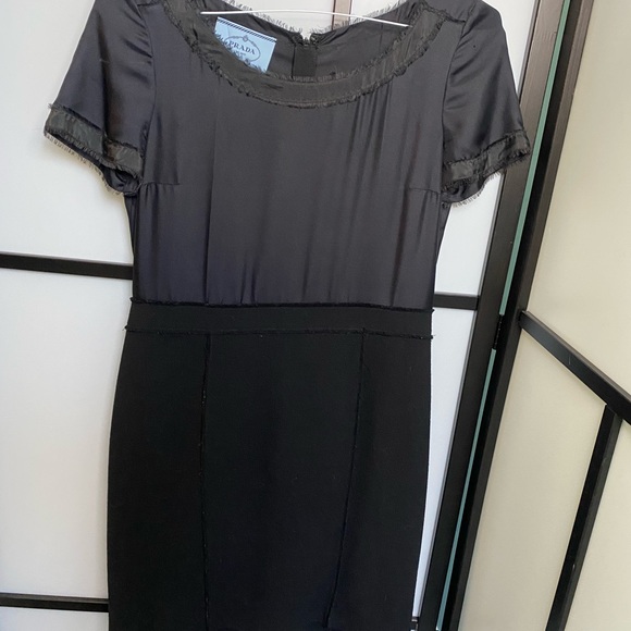 Prada Dress - Size S mint condition - Picture 3 of 5